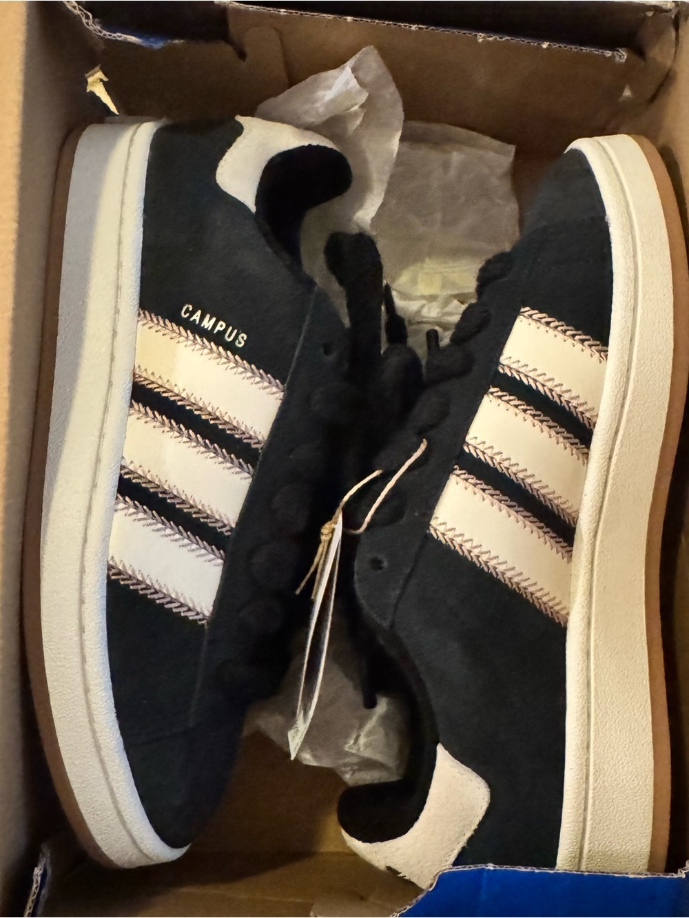 Adidas Campus Black & White Suede Sneakers 7 women’s New in Box
